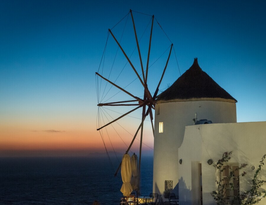 Mills Oia Night  Imprimer